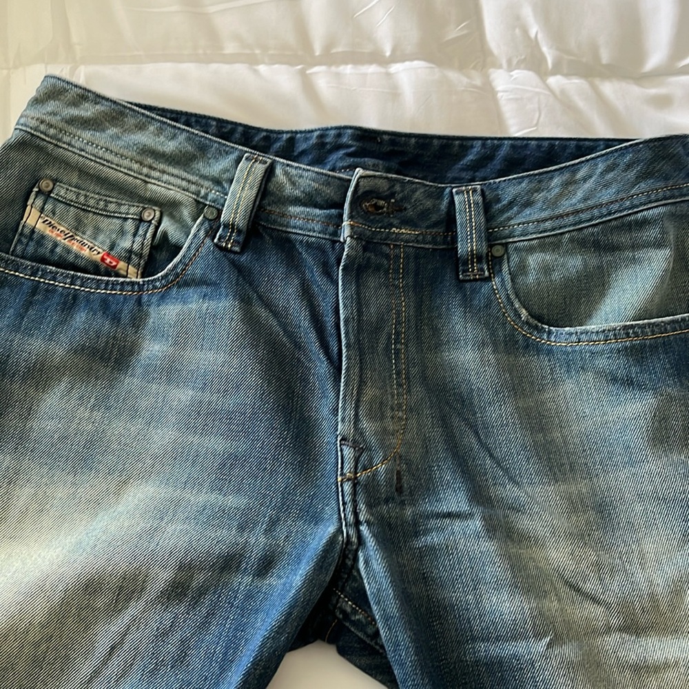 Diesel men’s jeans, Style Levan, size 33x27.5, bootcut 9 inch, relaxed fit denim